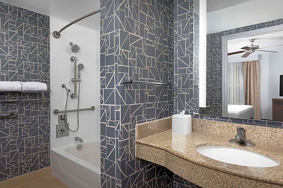 Homewood Suites by Hilton Raleigh - Durham AP/Research Triangle