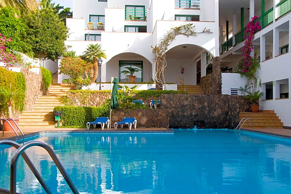 Aparthotel Esquinzo Y Monte Del Mar