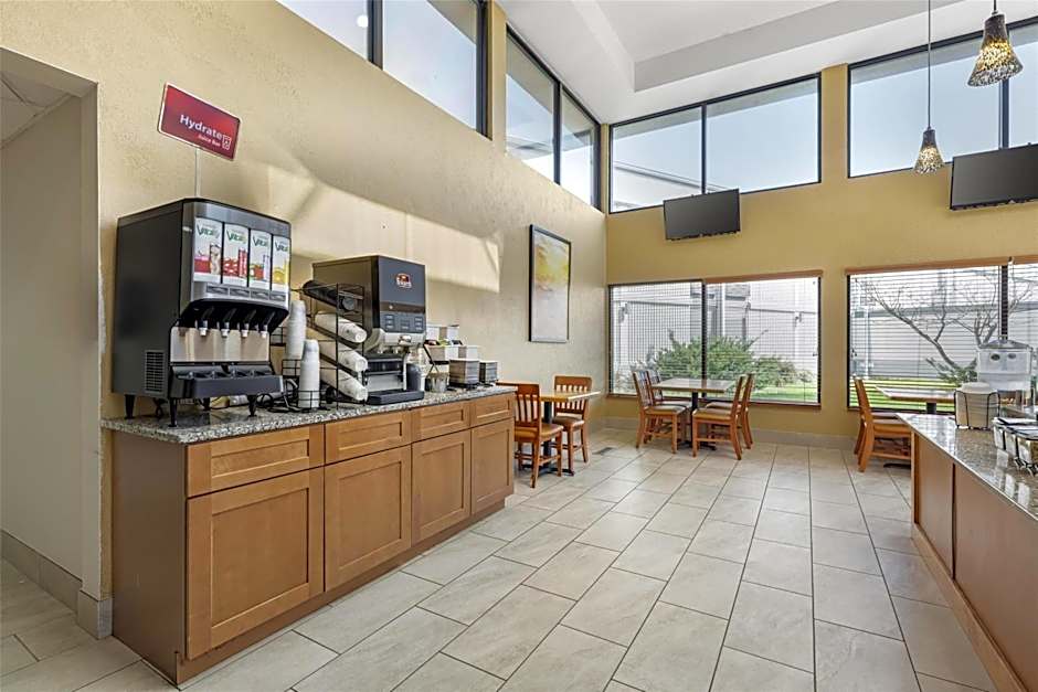 Best Western Plus York Hotel And Conference Center