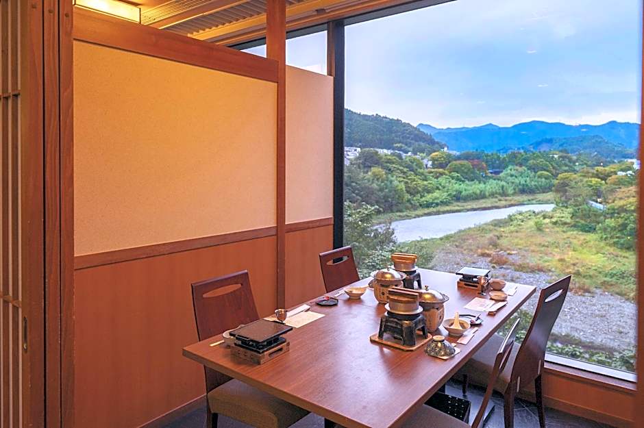 KAMENOI HOTEL OME