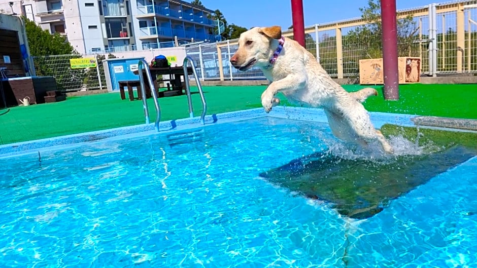 Izu-Kogen Wan Wan Paradise Condominium