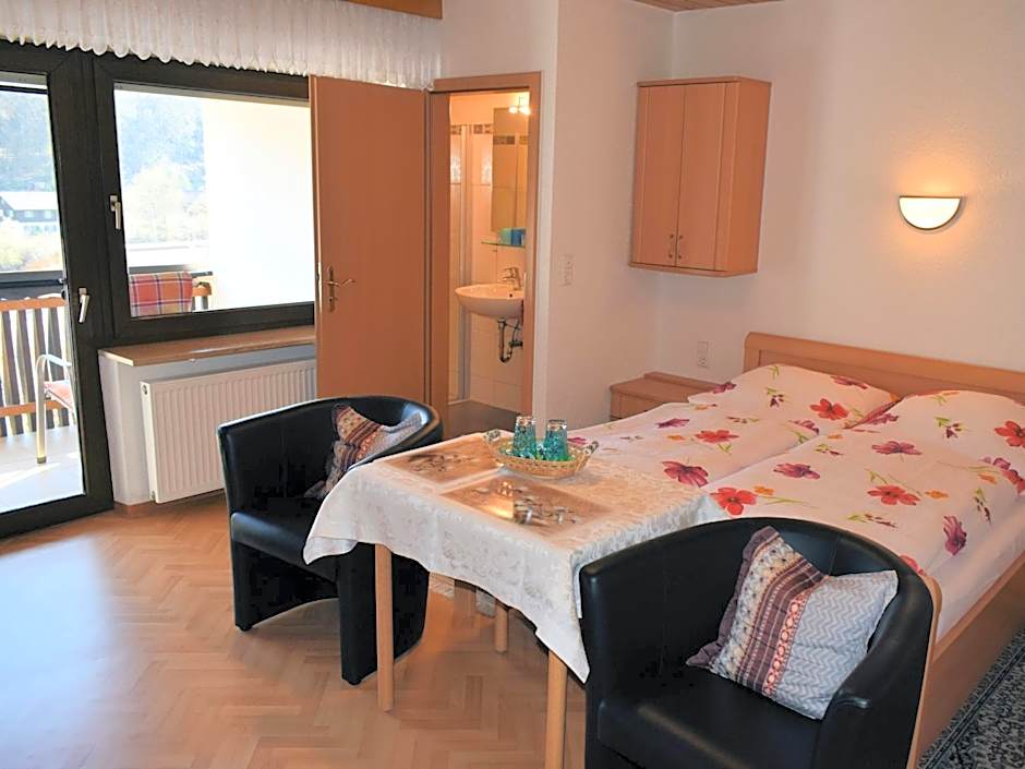 Gaestehaus Grau