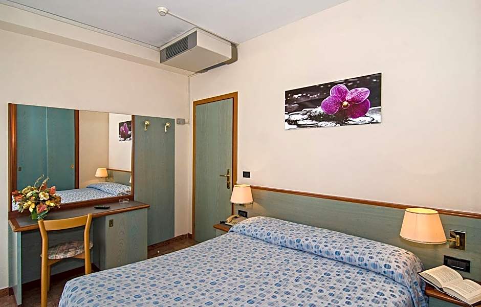 Hotel Paris