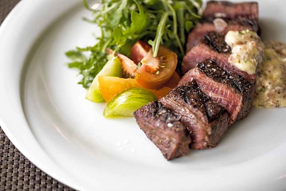 Four Seasons Hotel Riyadh at Kingdom Centre