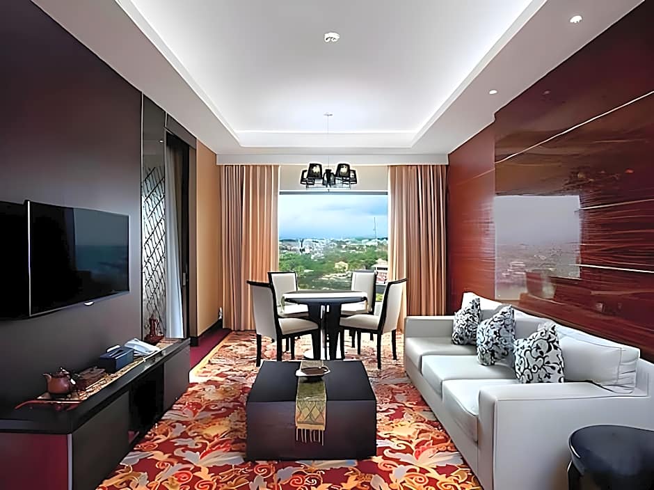 Lombok Raya Hotel