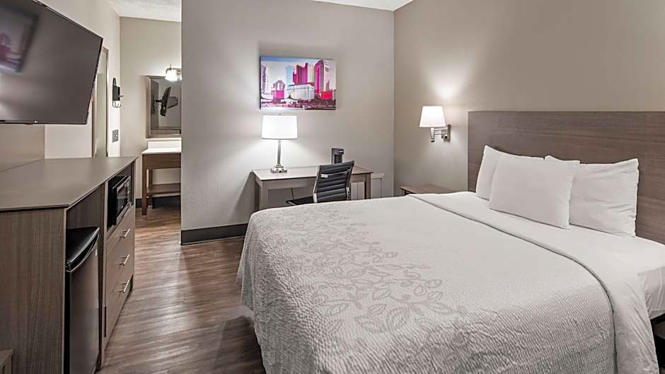 SureStay Hotel by Best Western Findlay