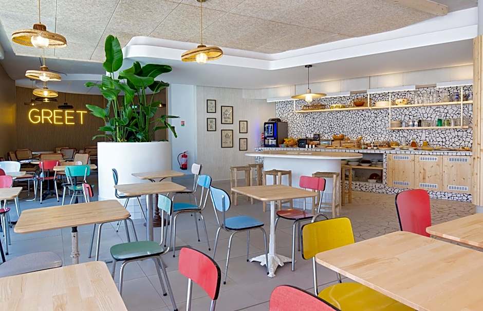 greet hotel Salon de Provence