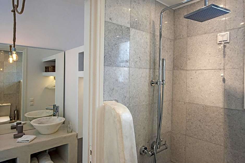 Margarita Studios Ambelas