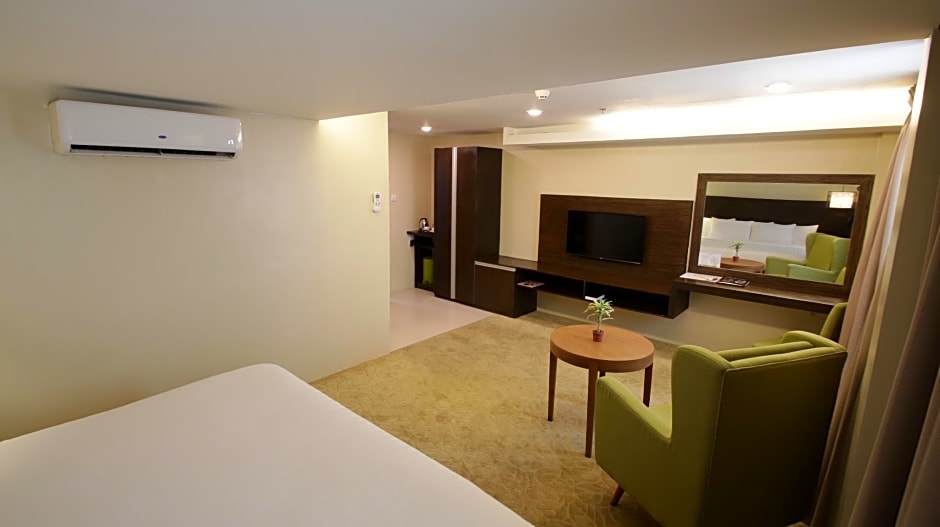 Top Star Hotel