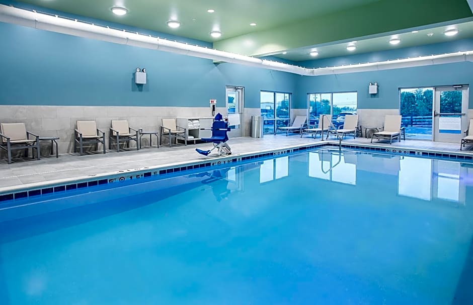Holiday Inn Express & Suites - Lexington W - Versailles By IHG
