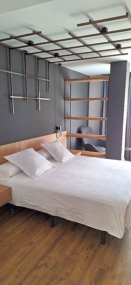 Photo 1 of 10 of Comfort, City View