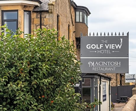 GOLF View Hotel & Macintosh Restaraunt