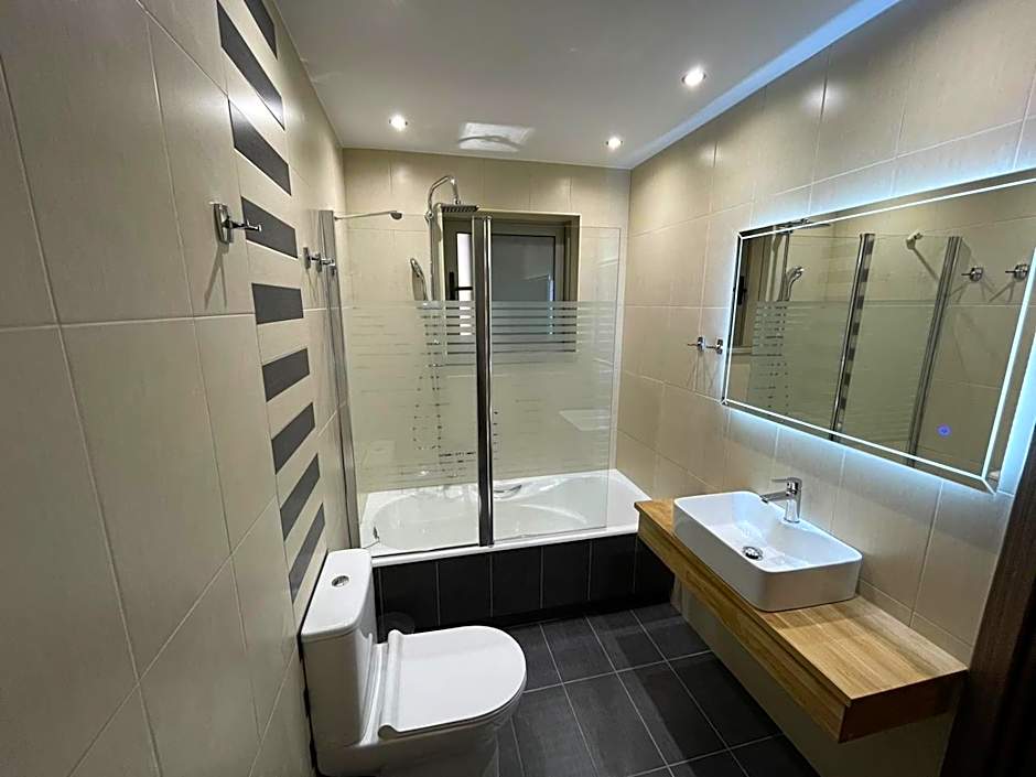 Vardians Villas & Suites