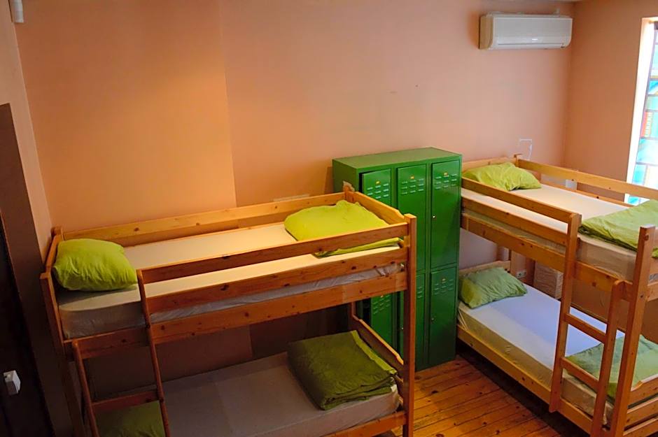 Elegance on a Budget - Rooms for Rent in Sofia Center