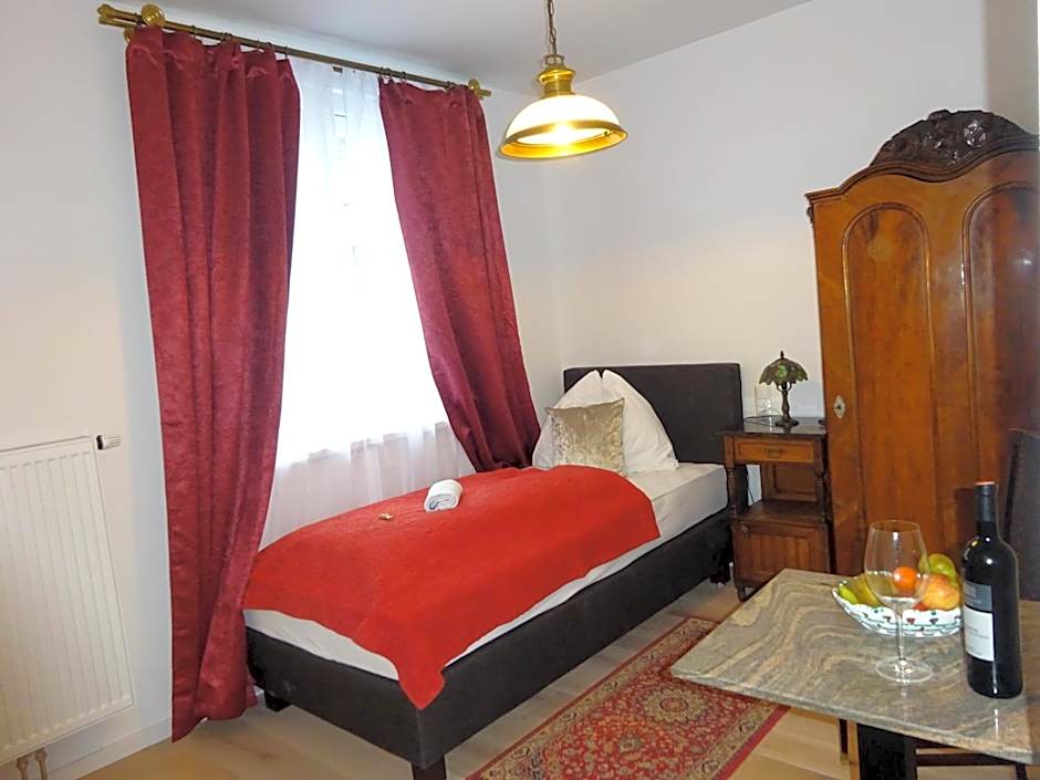 Hotel Widhof - Check-in im Hotel Nibelungenhof