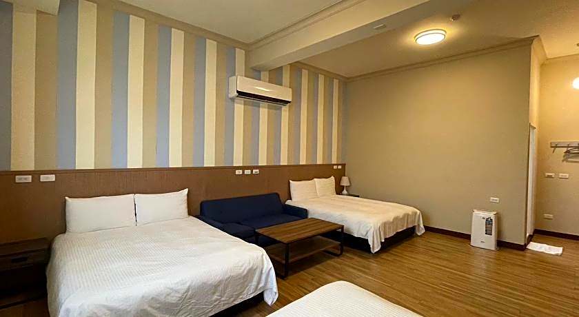 Small Ryukyu Loju sunrise Inn