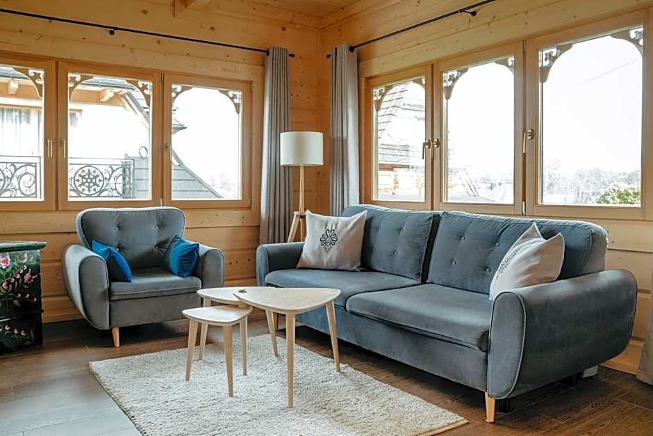 Osada Witów - dom „Dziewięćsił”