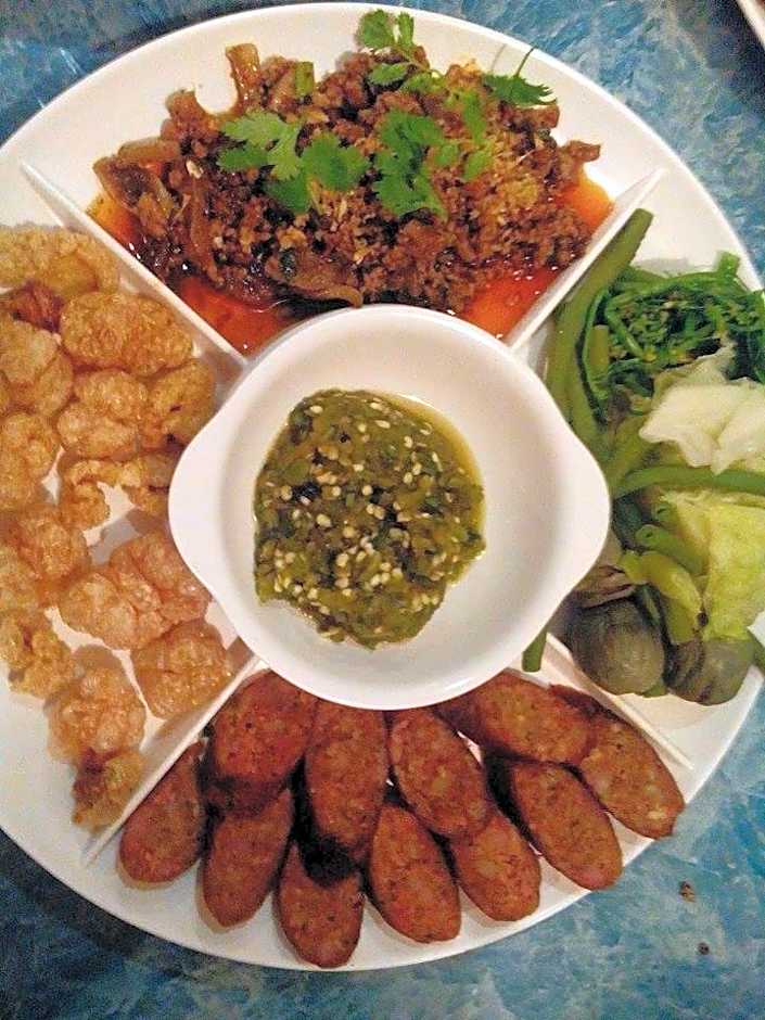 Good View Nan Restaurant & hotel