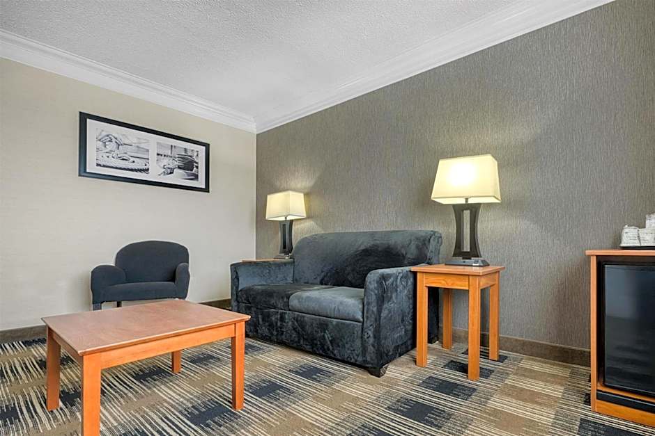 Best Western The Inn At Rochester Airport