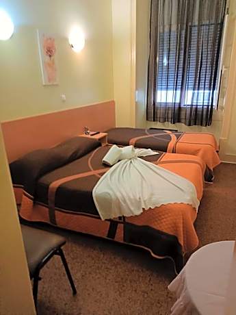 Triple Room with Private Bathroom