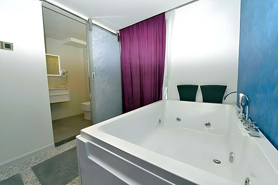 Unic Hotel