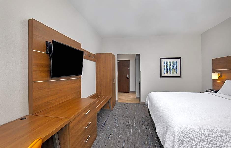 Holiday Inn Express & Suites - Carrollton West By IHG