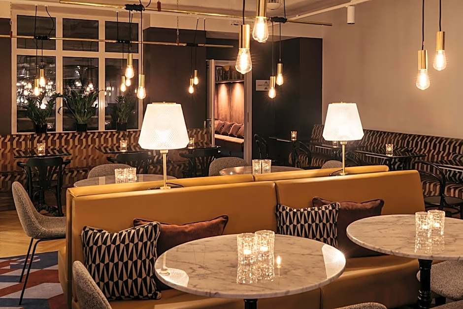 Hotel Schani Salon