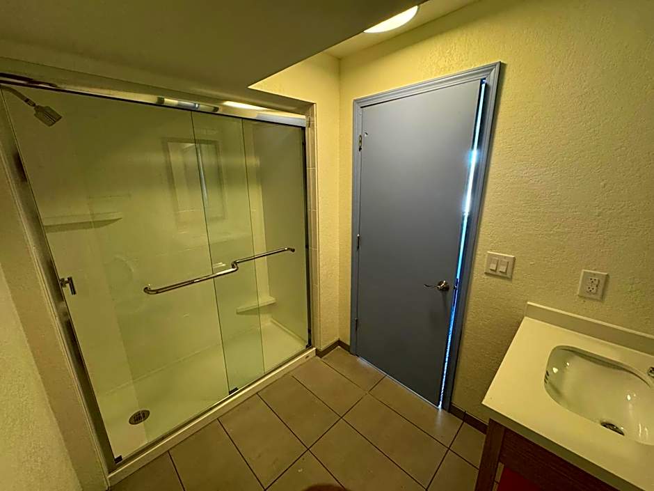 Broad Street Inn By IHG