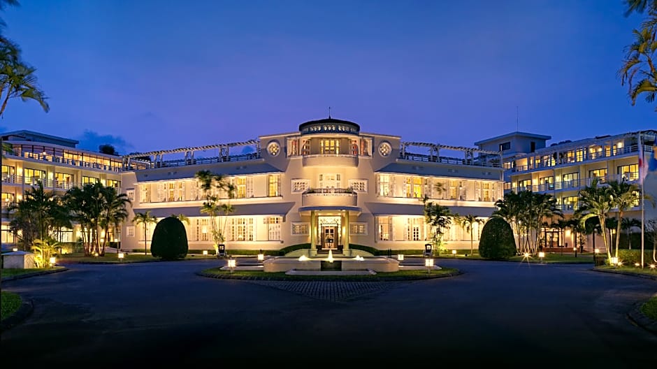 Azerai La Residence Hue