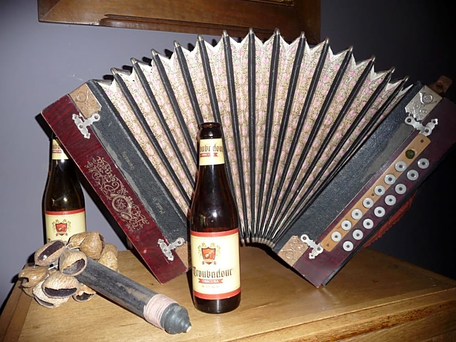 Au Troubadour