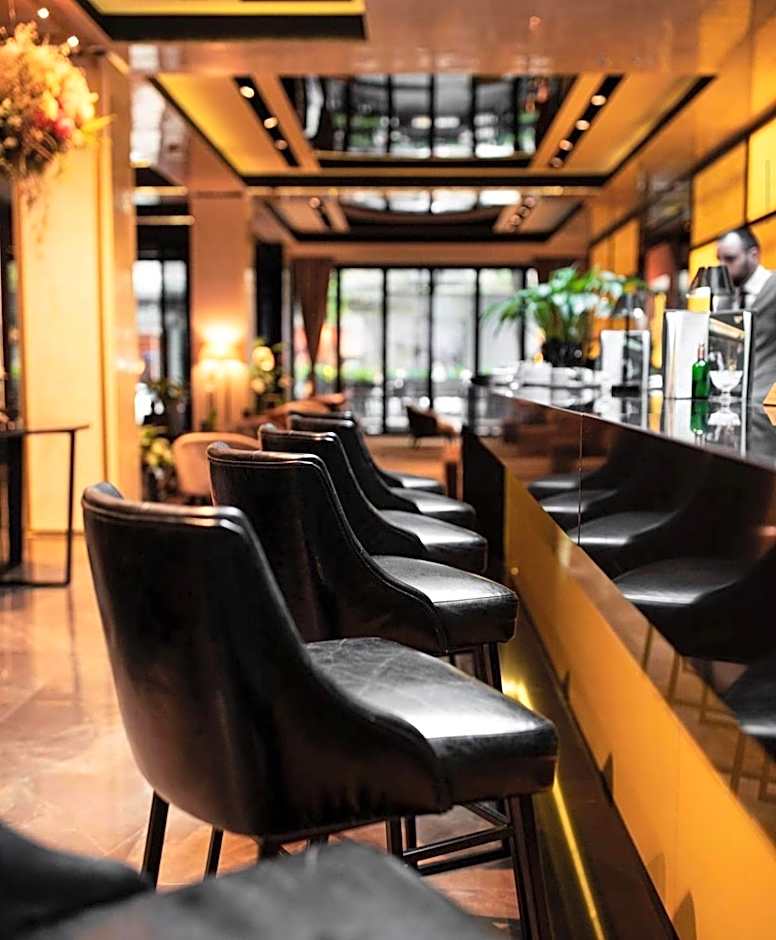 SAINT TEN Hotel