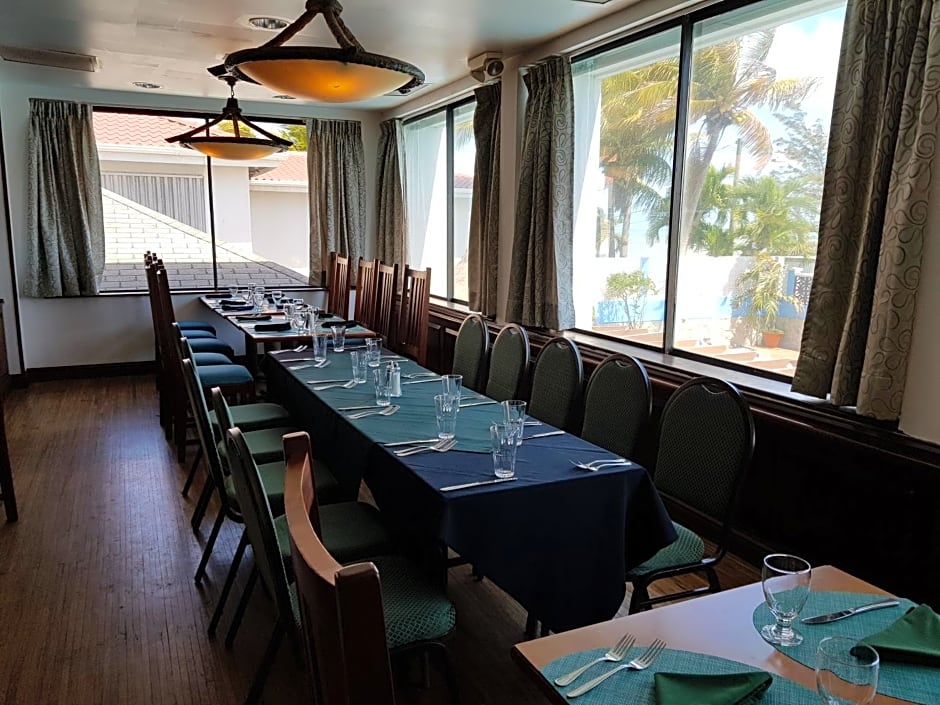 Radisson Fort George Hotel And Marina