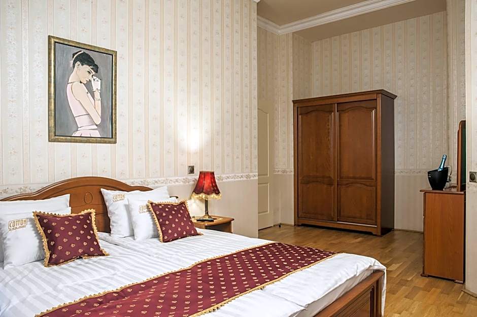 Cotton House Budapest