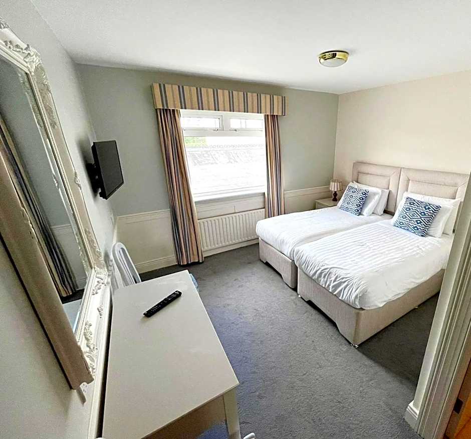 The Cliff House Hotel