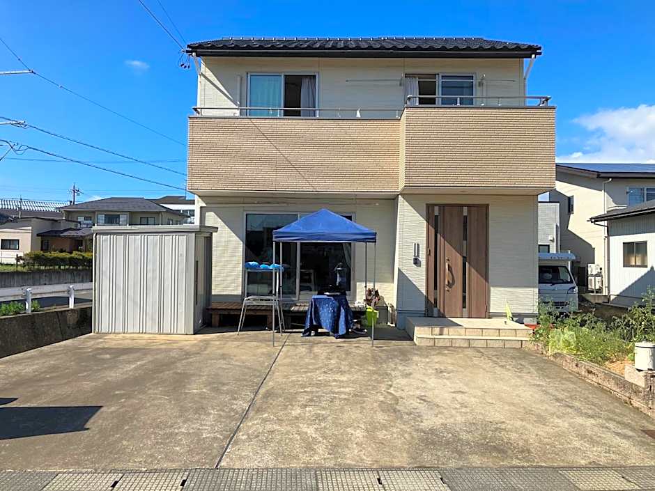 オルちゅーばーハウス#カプセルホテル風#1人部屋#ホスト居住型民泊#定点カメラにてライブ配信中