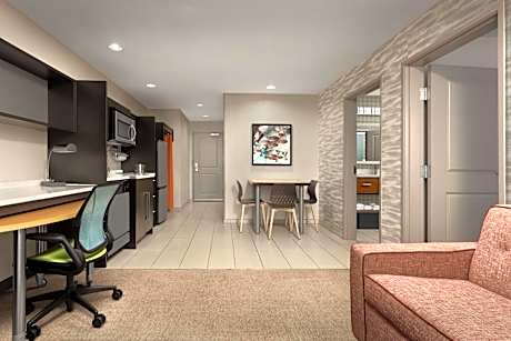 One-Bedroom King Suite - Non-Smoking