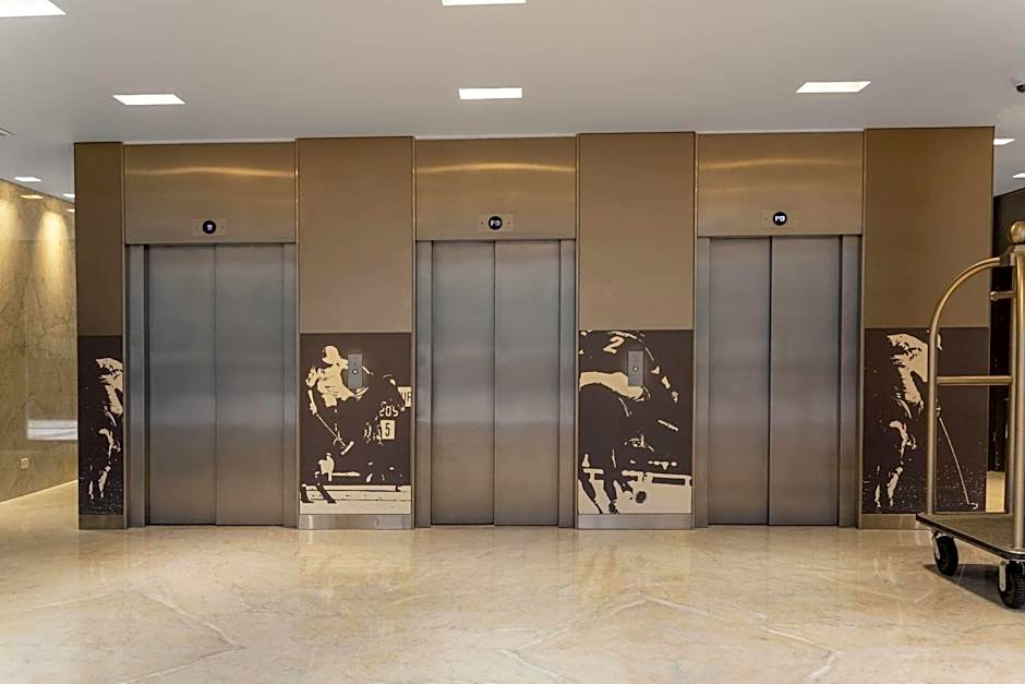 Dazzler by Wyndham Polo