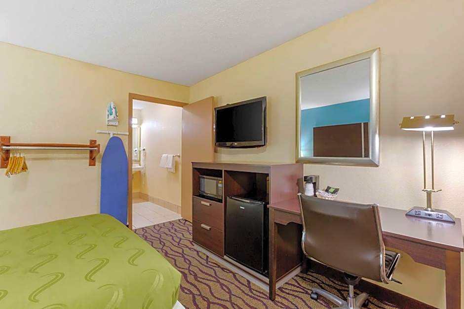 Quality Inn Columbus-East