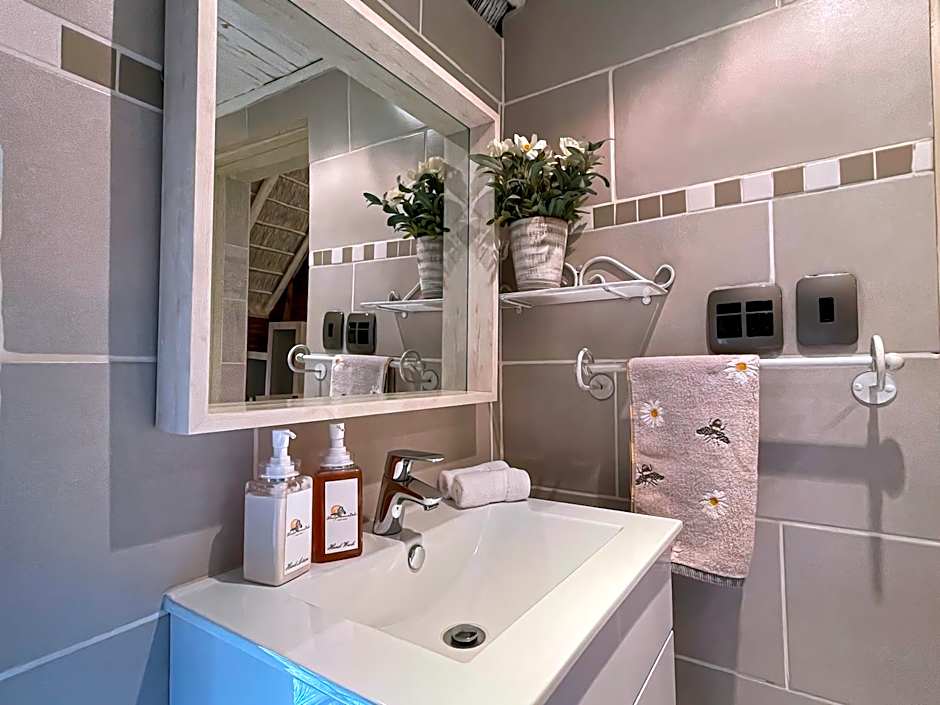 iKhaya LamaDube Game Lodge