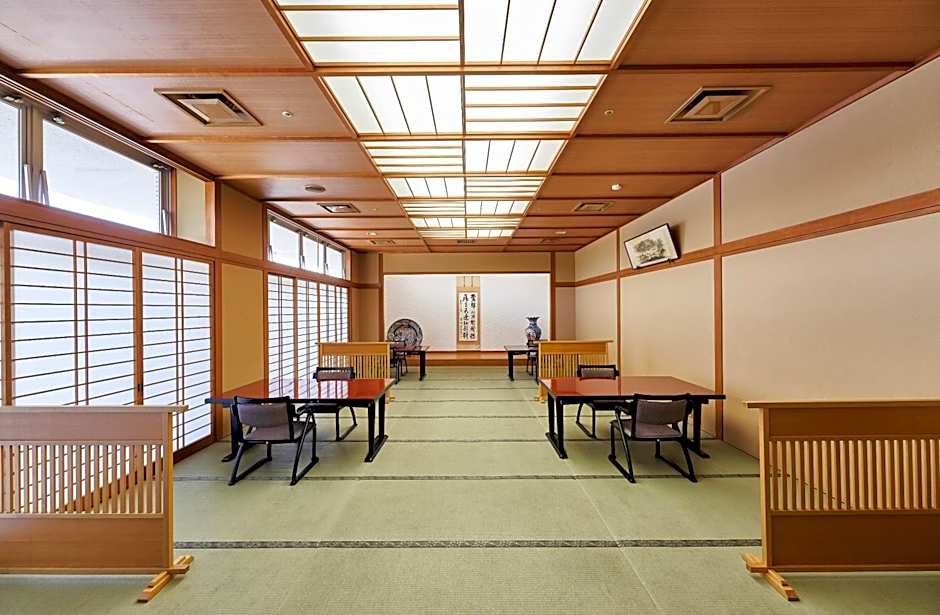 Tsukasa Royal Hotel