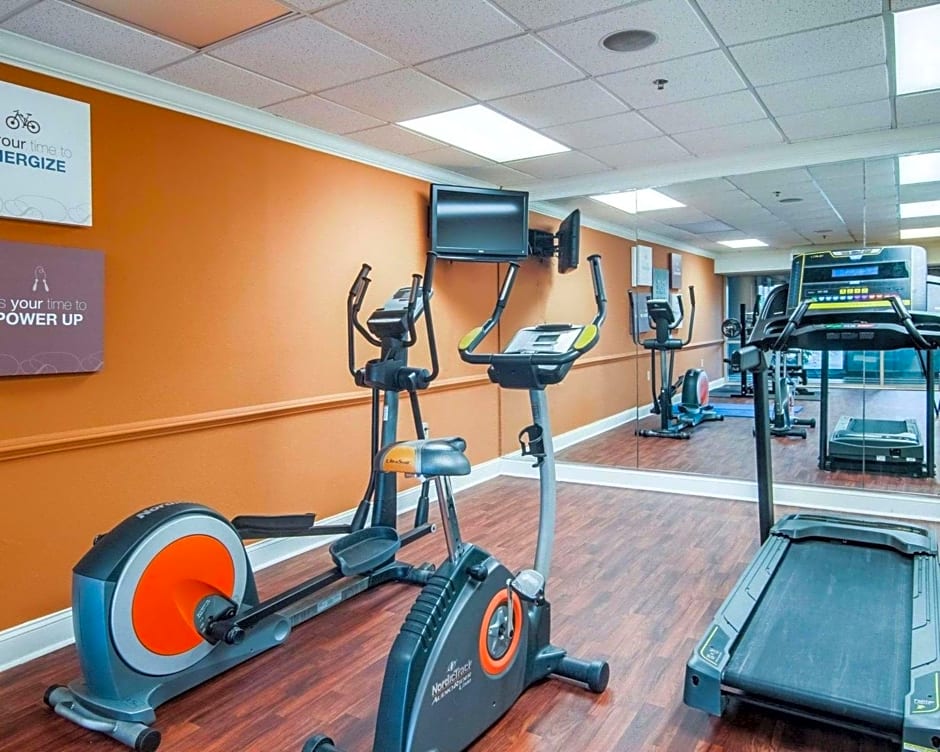 Comfort Suites Inn at Ridgewood Farm