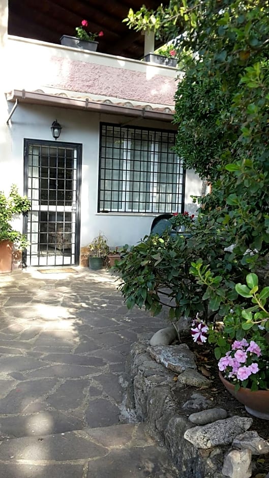 Bed&Breakfast "Fiorella" sul Lago