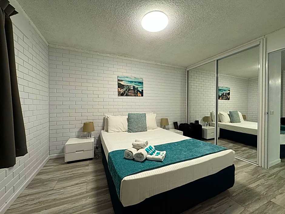 Trickett Gardens Holiday Inn