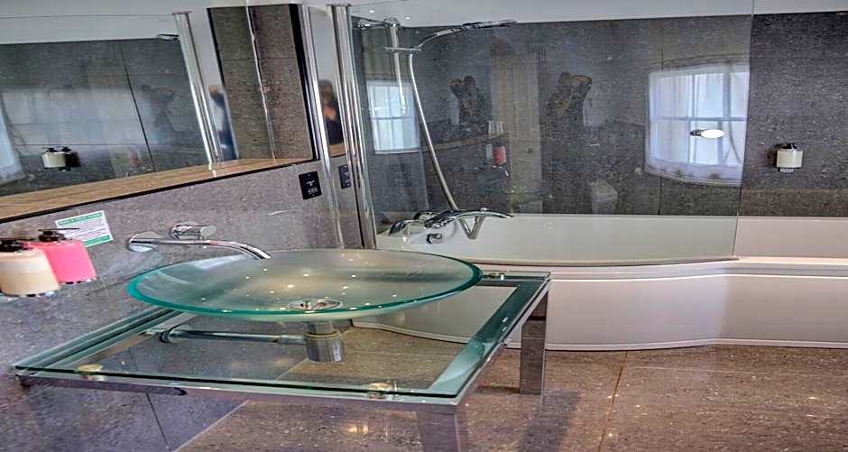 Best Western Henbury Lodge Hotel