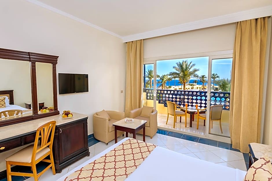 Photo 1 of 4 of Standard 1 Double Bed or 2 Beds, Sea View