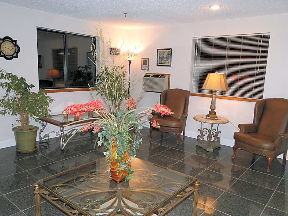Oscoda Lakeside Hotel