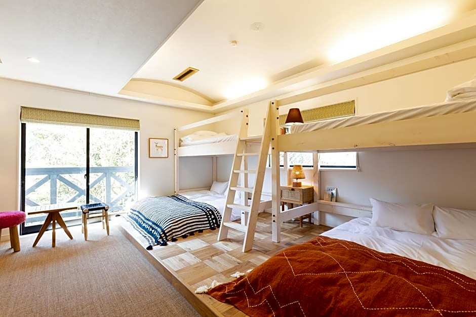 Riverside Lodge