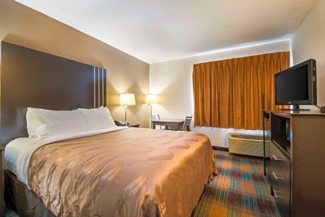 1 Queen Bed, Nonsmoking