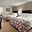 Red Roof Inn & Suites Cave City