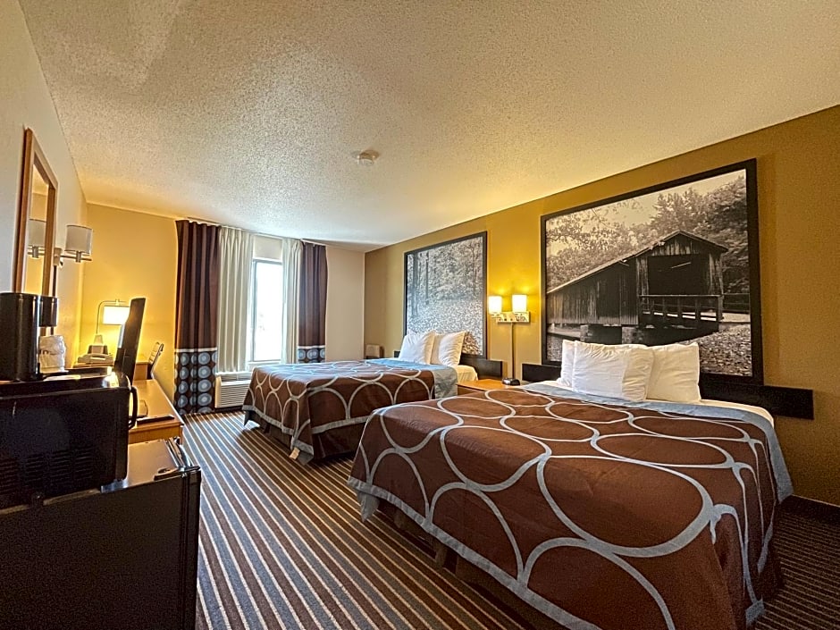 Super 8 by Wyndham Columbia Clark Lane